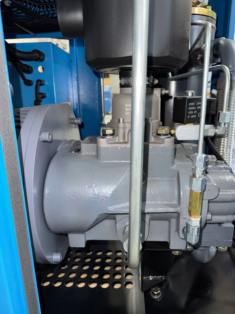 Винтовой компрессор с частотным преобразователем BK 15/10 PM