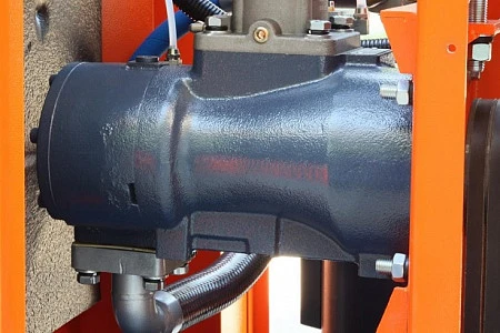 Станция компрессорная электрическая с частотным регулированием ЗИФ-СВЭ-3/0,7 ШМЧ